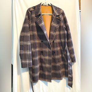 XL brown plaid trench coat, mid length with belt.  Never worn.